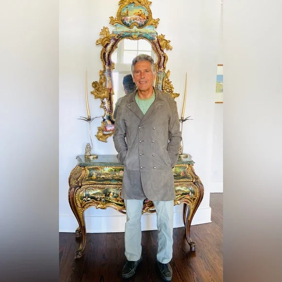 Varvatos 3/4 length 100% suede coat. Barely  used. Non smoking household - Picture 4 of 17